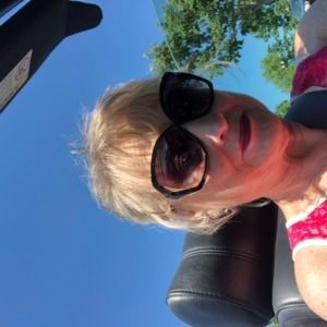 Meet your Posher, Pamela